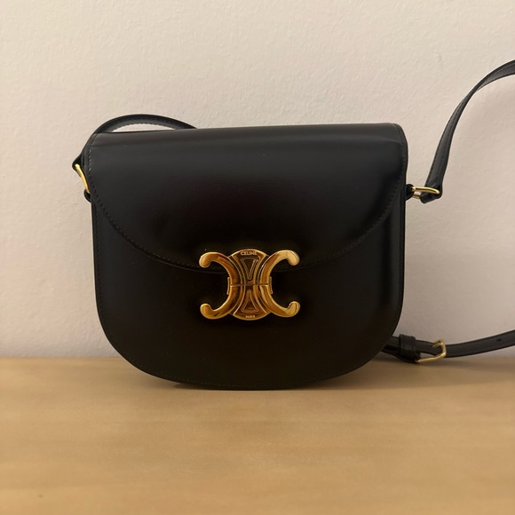Celine Handbags - Celine Shiny Calfskin Triomphe Besace Clea in Black Leather